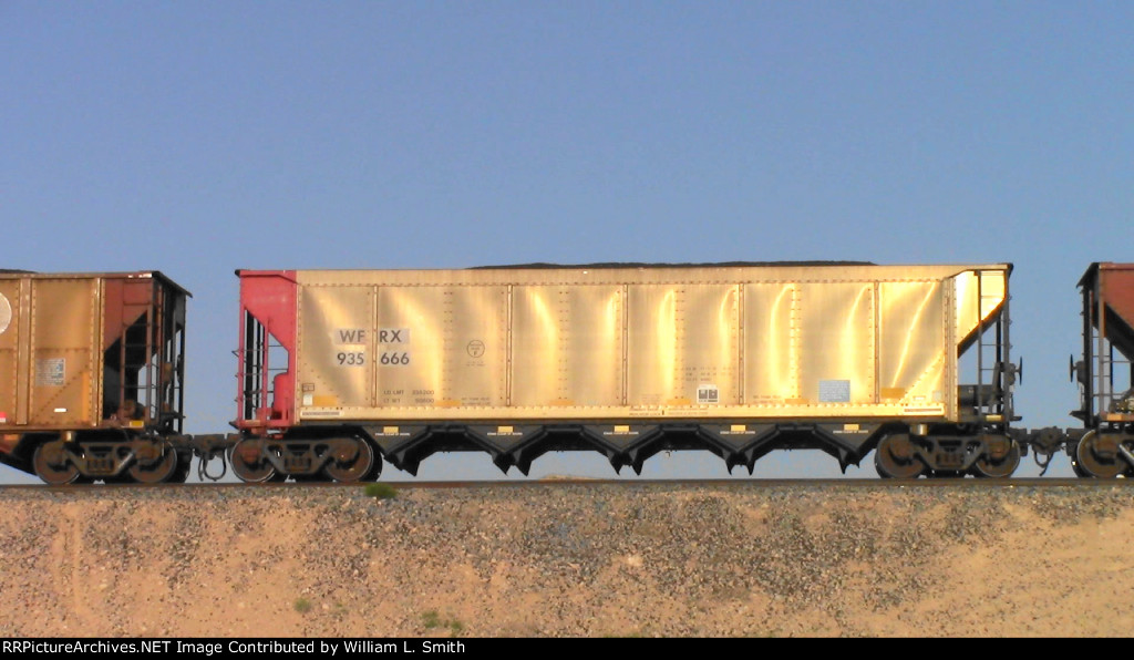 WB Unit Loaded Hooper Frt at Erie NV W-Pshr -87